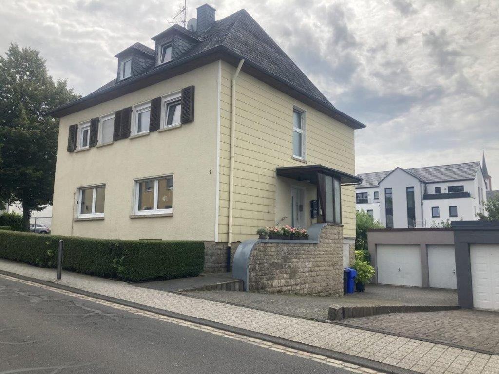 Ferienwohnung Kama Bitburg Exteriör bild